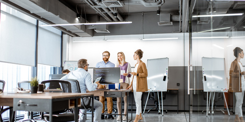 Protection of office rooms against the sun