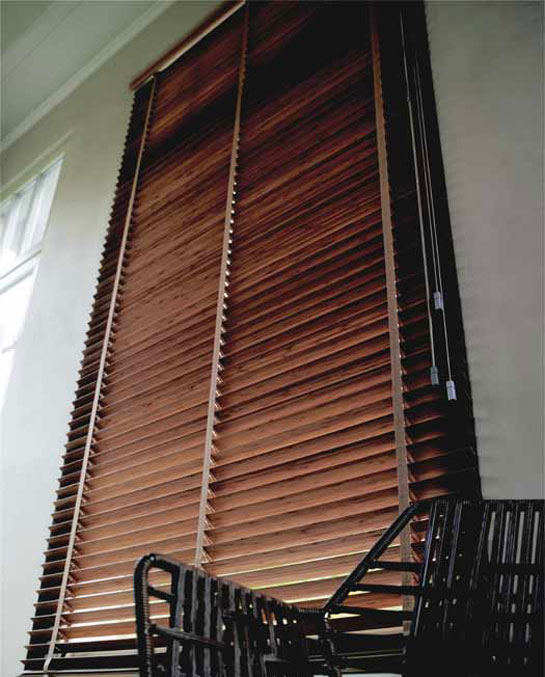 Caratteristiche Wooden blinds 50mm, belt ladder
