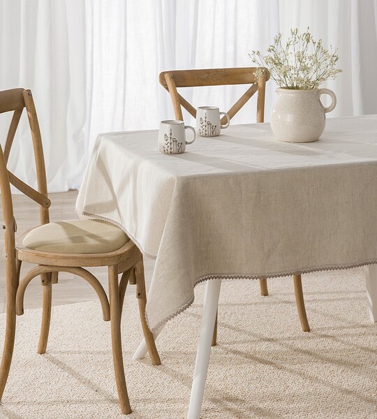 Obrus lniany z koronką